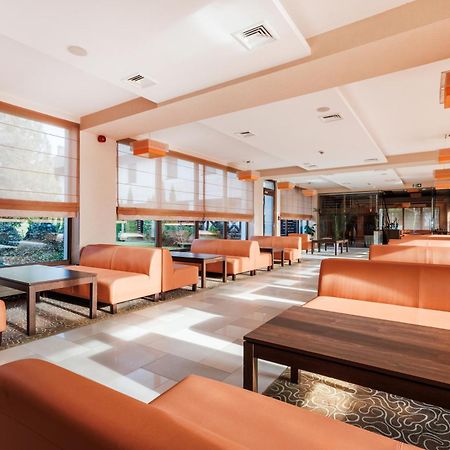 Hotel Amazonka Conference And Spa Цехоцинек Экстерьер фото