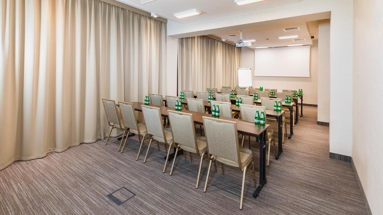 Hotel Amazonka Conference And Spa Цехоцинек Экстерьер фото